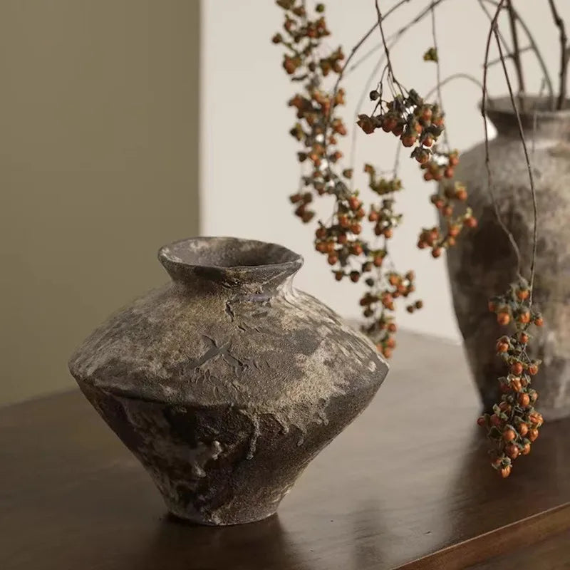 vase céramique marron gris branches séchées rustique vintage arrangement floral