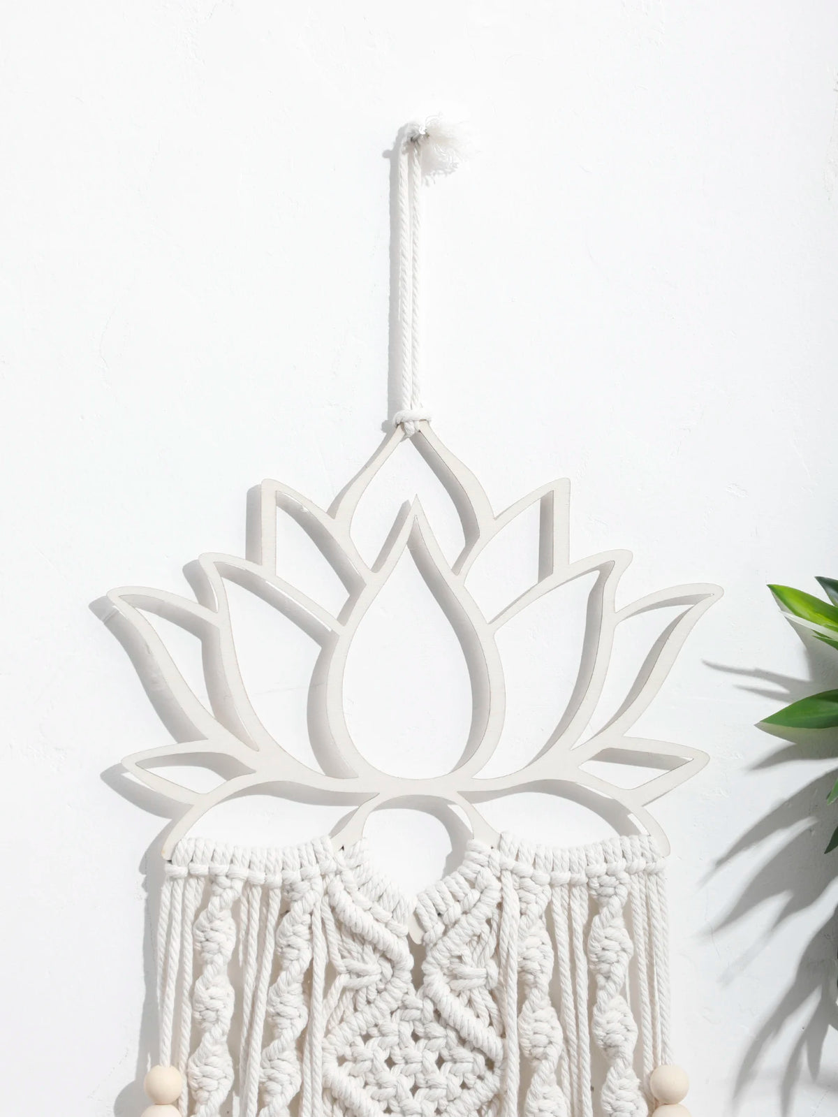 décoration murale macramé boho fleurs lotus franges blanc chambre zen