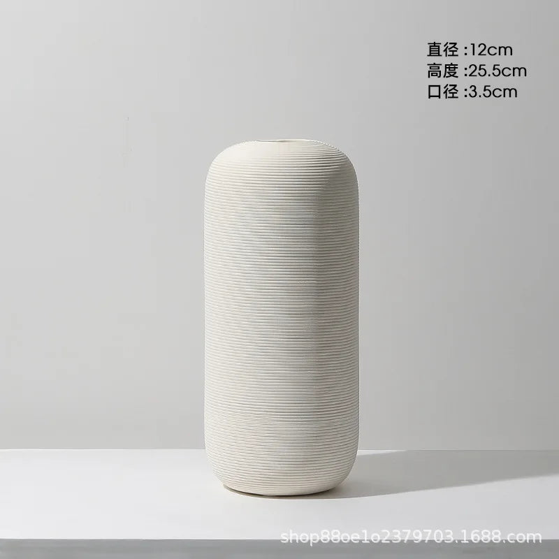 vases céramique blancs rayures horizontales modernes fleurs artificielles