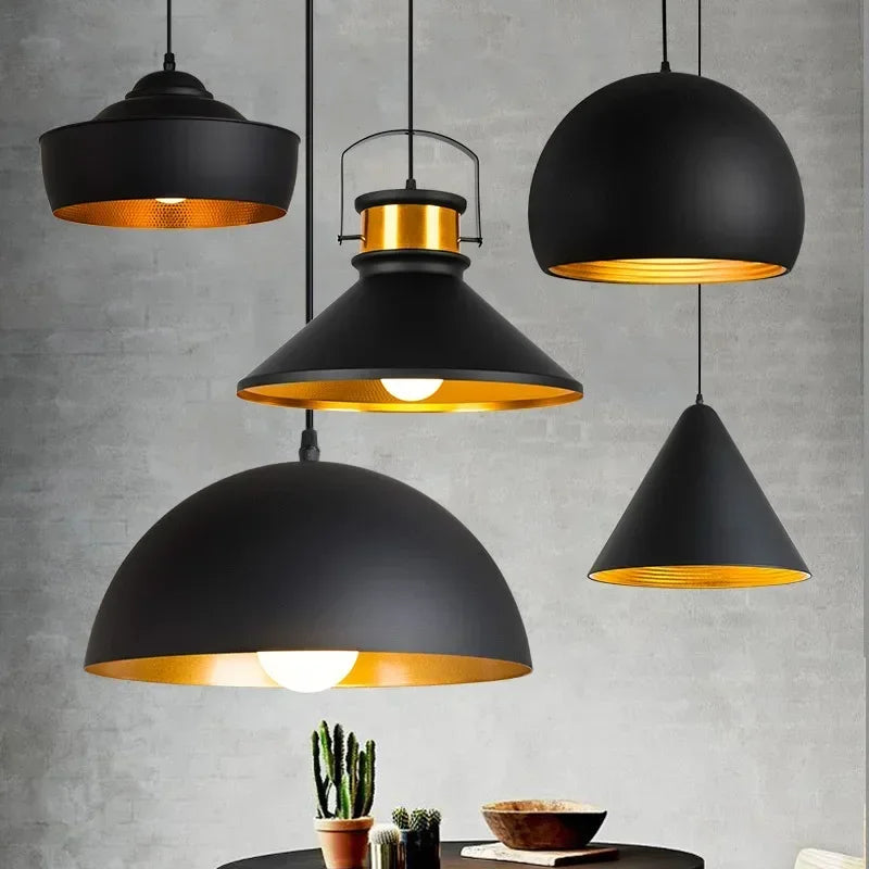 lampe suspension industrielle métal noir doré rétro moderne éclairage intérieur restaurant bar loft