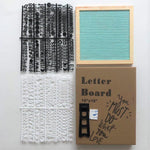 tableau lettres feutre gris bois clair moderne minimaliste support mural intégré alphabet deco chambre