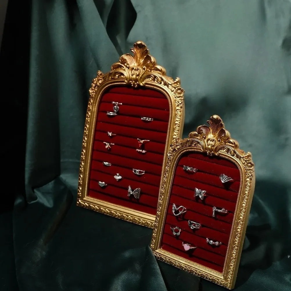 présentoir bijoux velours baroque or rouge bleu noir réutilisable cinq couches respectueux environnement decoration