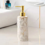 ensemble vaisselle salle bain marbre blanc gris or classique tasses poignées dorées porte brosse
