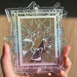 cadre photo acrylique manga effets cassés transparent coloré personnages animesbrisés gravuresbaroques fixationsmurales