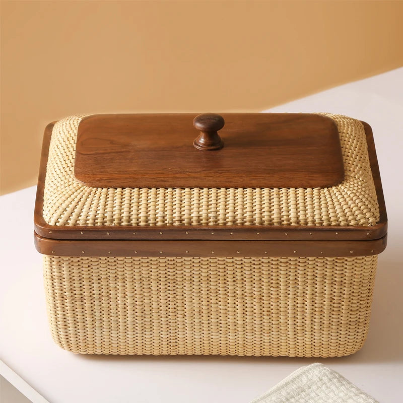 panier rotin tressé beige clair salon cuisine rangement naturel traditionnel respectueux environnement couvercle organisateur