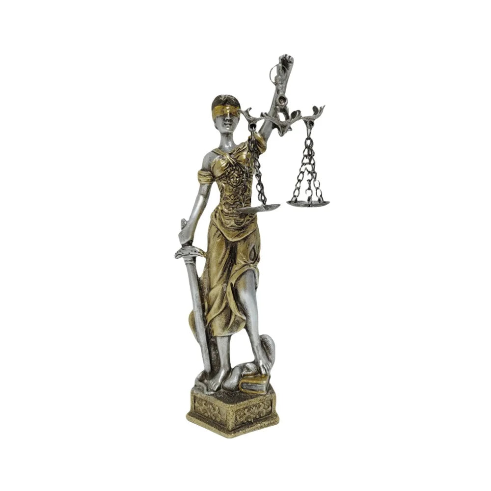 statue déesse justice résine or argent détails sculpturaux classique décoration chambre salon