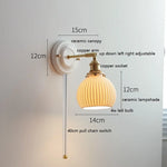 lampe murale vintage blanc doré texture relief ampoule led interrupteur chaîne éclairage quotidien moderne