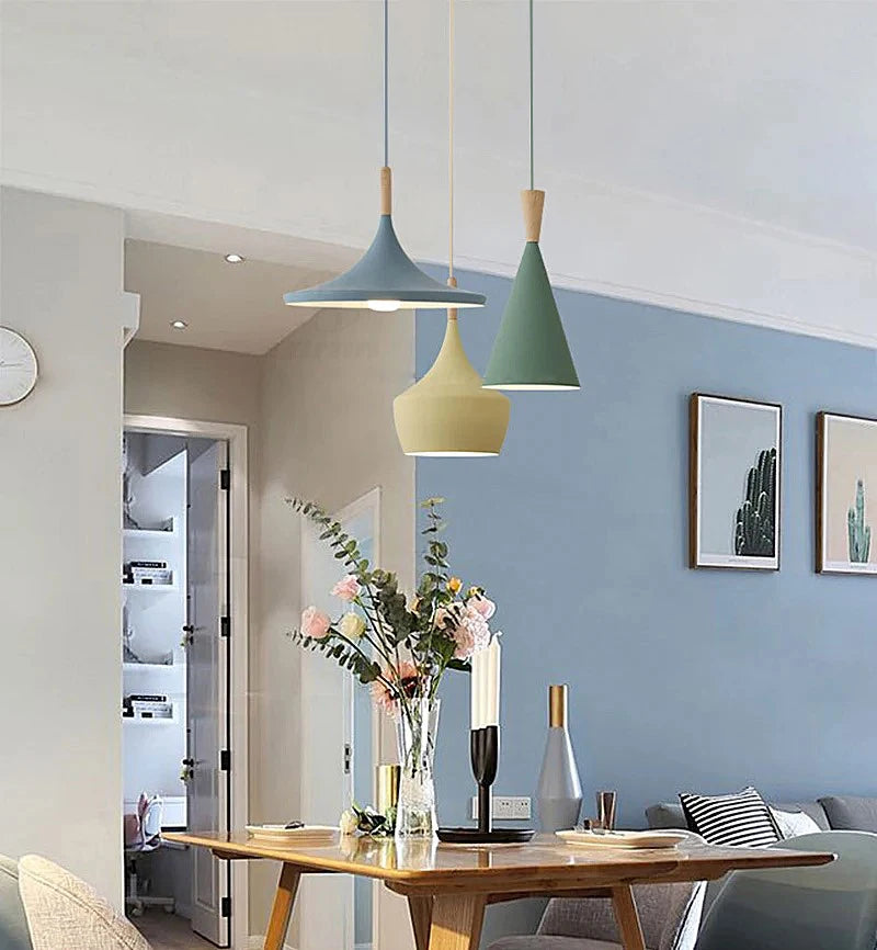 suspension lumineuse moderne conique aluminium bois salon table manger chambre