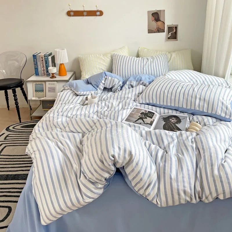 ensemble literie bleu clair rayures horizontales moderne couvre lit taies d'oreiller coton polyester frais