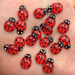 résine coccinelle rouge points noirs yeux blancs artisanal 9mm 13mm bricolage scrapbook décoration artisanat