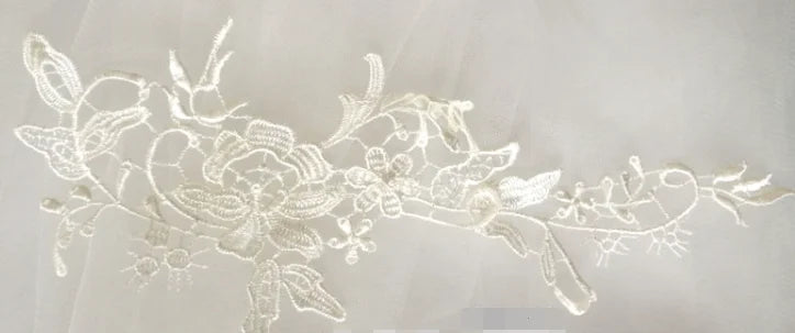 collier broderie florale polyester rouge bleu rose blanc noir floral solvable eau erotique erotique