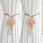 accessoires fenêtres attaches rideau fleurs couleur rose clair moderne décoratif
