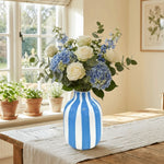vases porcelaine rayures rouge blanc bleu jaune modernes tables restaurants