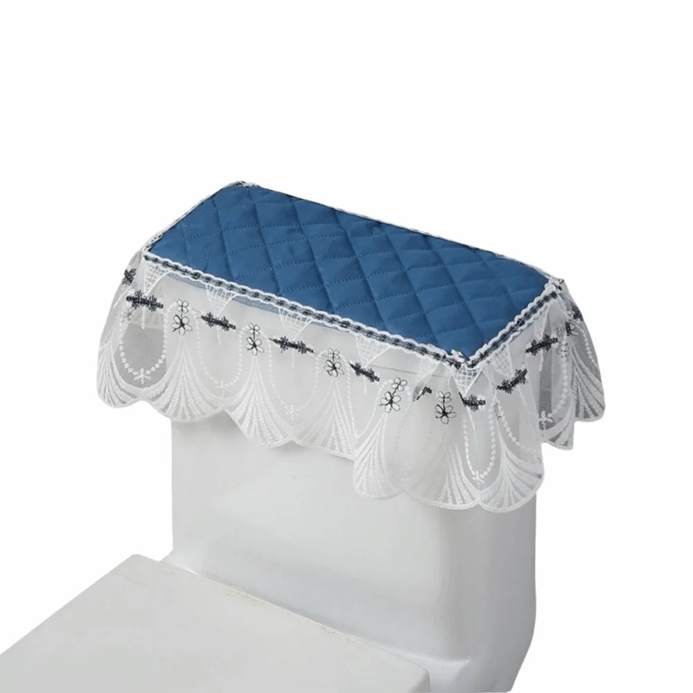 couvre seize toilette brodé bleu marine blanc élégant classique tissu épais plis franges