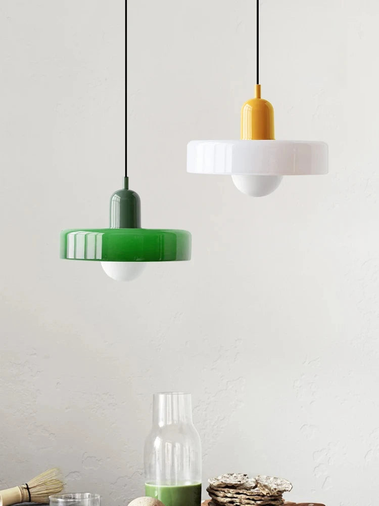lumière suspendue moderne verre opaque ajouré rouge vin blanc orange jaune vert câble noir