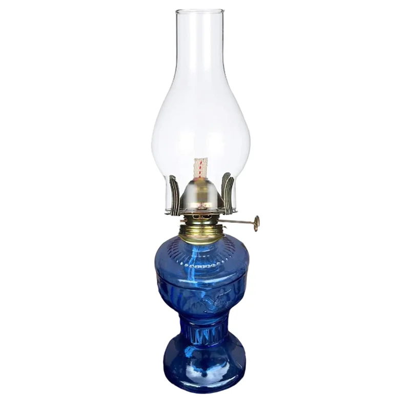 lampe huile bleue ancienne verre opaleux intérieur décoration maison éclairage rustic vintage