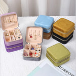 boîte rangement bijoux velours bleu marron vert violet gris léopard moderne glissière portable