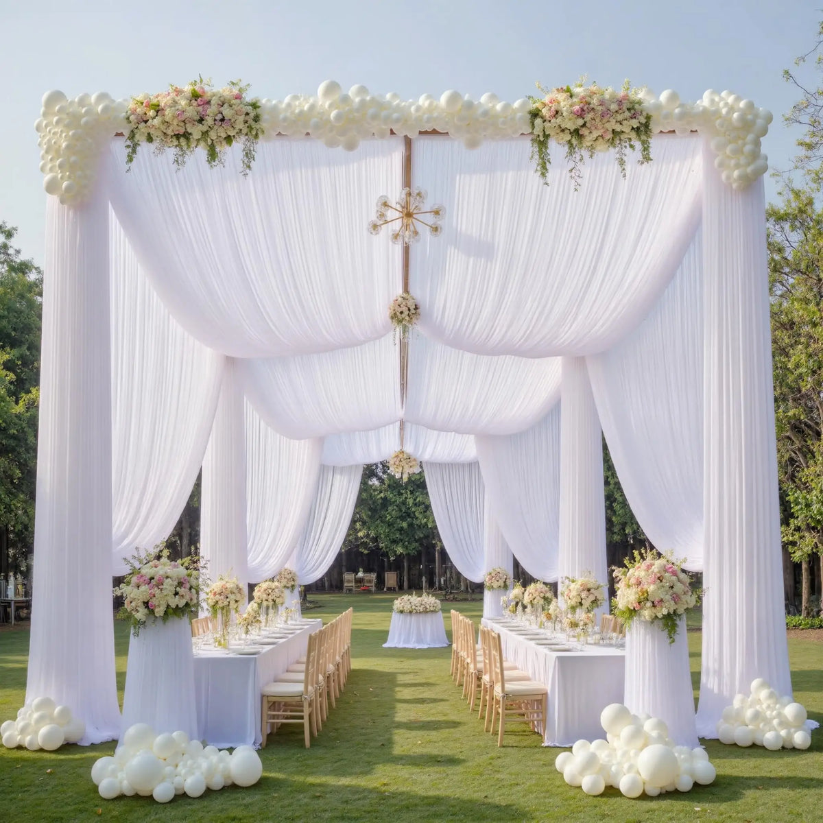 rideau fond blanc tissu opaque décor cérémonie mariage fête anniversaire moderne élégant