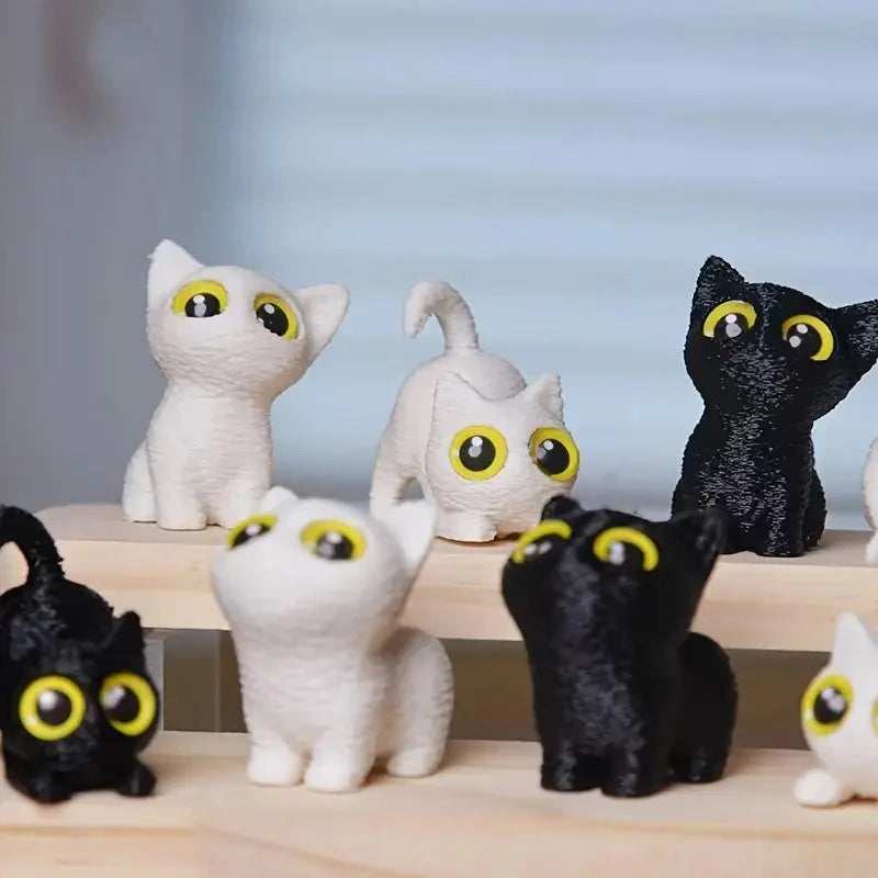 figurines chats miniature résine noir blanc yeux jaunes brillants cartoon mignon décoration erotiquecollector
