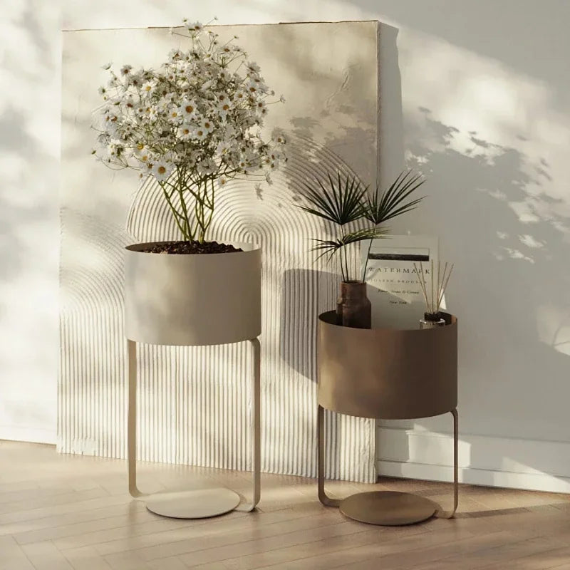 Étagère à plantes en métal doré, style minimaliste pour décoration d'intérieur
