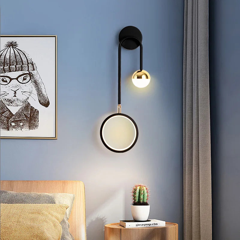 lampe murale moderne noir or blanc minimaliste éclairage cuisine chambre coucher salle manger entrée
