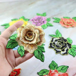 écussons brodés roses feuilles vertes adhésifs couture DIY accessoires création femme variés couleurs