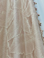 rideau rose pâle classique motif feuilles dorés salon chambre fenêtre maison moderne