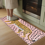 tapis léopard rose clair moderne graphique résistant décoloration imperméable intérieur chambre salon