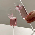 verres vin transparents rose papillons relief moderne élégants adhésifs festifs maison table