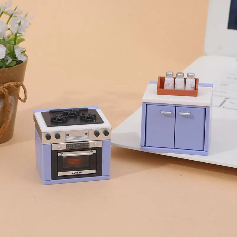 miniature cuisine accessoires mat violet clair moderne évier meubles couteau poêle bouteilles