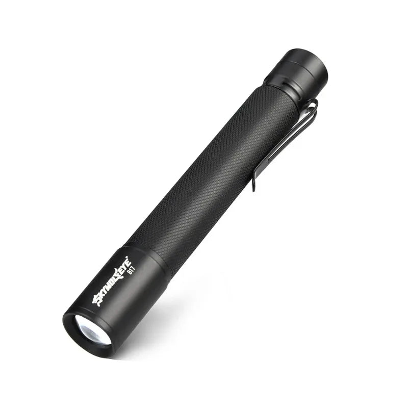 lampe torche led noire moderne télescopique texture carbone cordelette portable