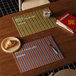 tapis table moderne rayures horizontales vert marron bleu beige respectueux environnement