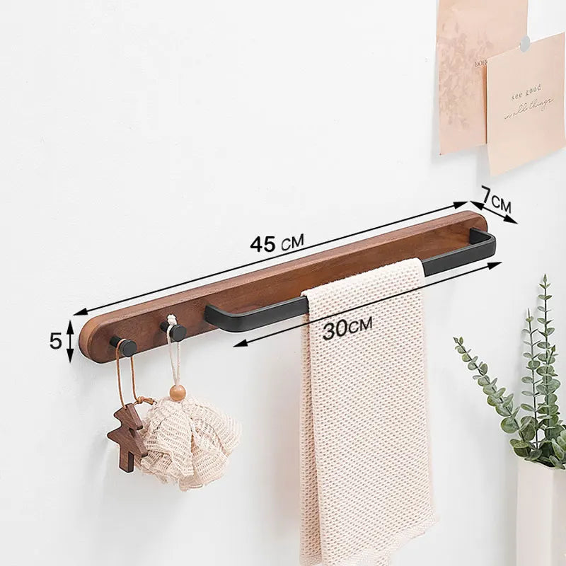 Comparaison des couleurs jaune et blanc disponibles pour le porte-serviettes en bois