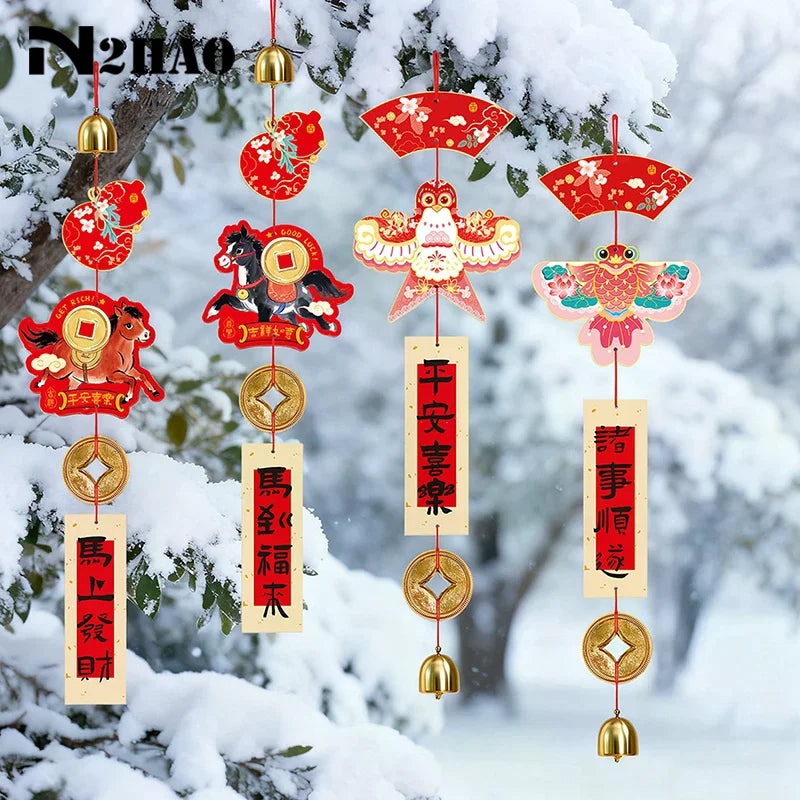 décorations nouvelles années cloches vent rouges dorées blanches oiseaux monnaies caractères chinois traditionnelles