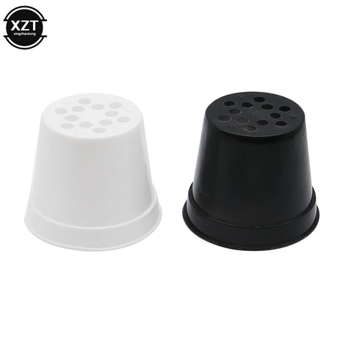 Petit cache-pot plastique noir pour cactus