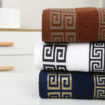 serviettes bain coton brodées géométriques bleu marine marron blanc absorbantes machine