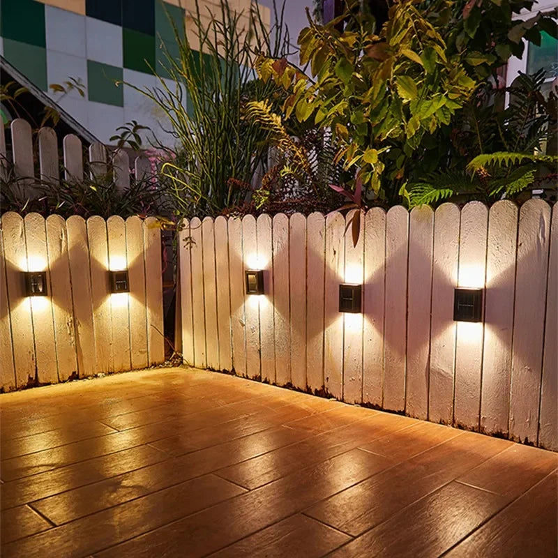 applique murale solaire led noire moderne extérieure autoinstallation flux lumineux
