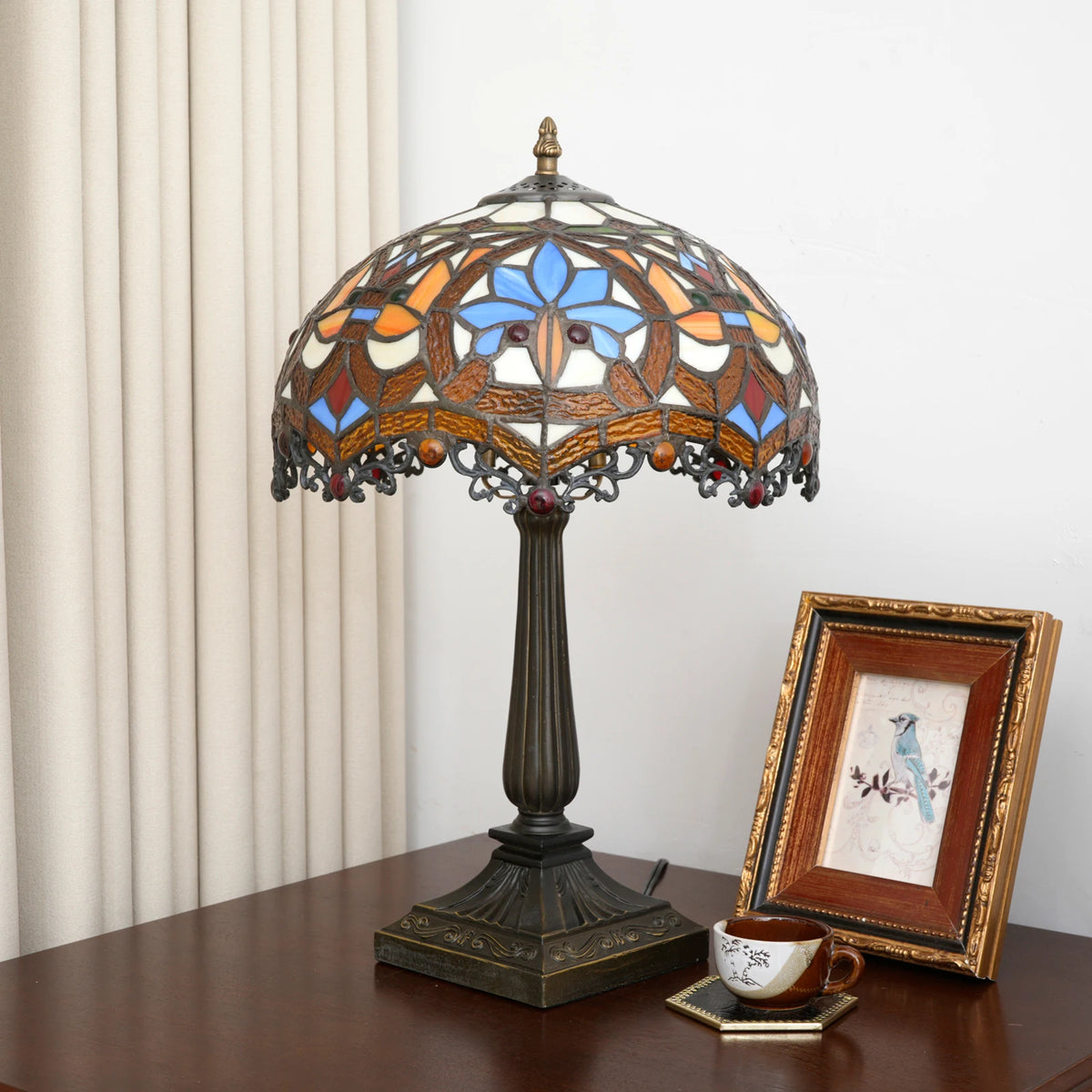 lampe table tiffany multicolore art nouveau motifs floraux 49cm hauteur 19cm socle interrupteur basique