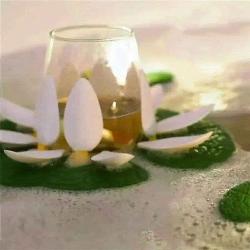 décoration bain fleur lotus flottante verre boissons feuilles pétales naturelle zen élégante