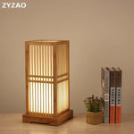 Lampe japonaise en bambou avec abat-jour blanc