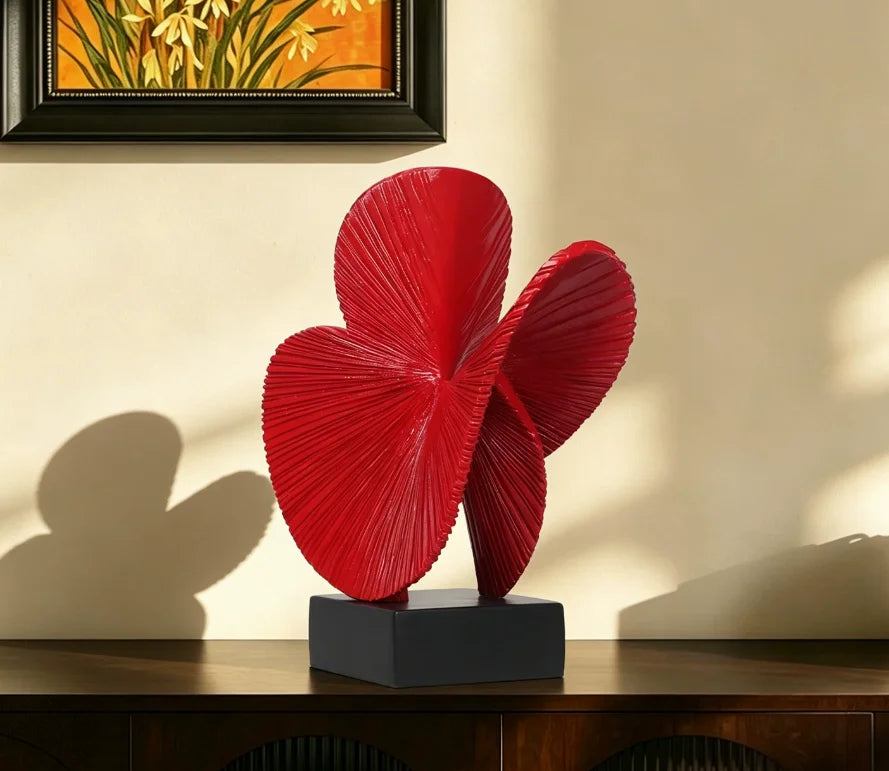 sculpture abstraite moderne résine blanche doré rouge beige rayures texturées décoration intérieure festive anniversaire