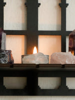 décoration murale étagères gothiques bois modernes motifs géométriques noires