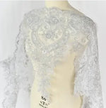 étole élégante broderie fine motifs floraux géométriques polyester translucide rose pâle bleu clair vert