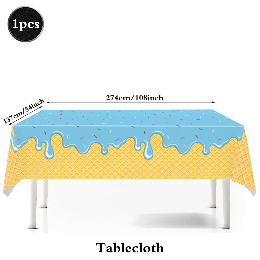 assiettes jetables serviettes gobelets nappe confettis glace vanille fraise anniversaire enfant été festive