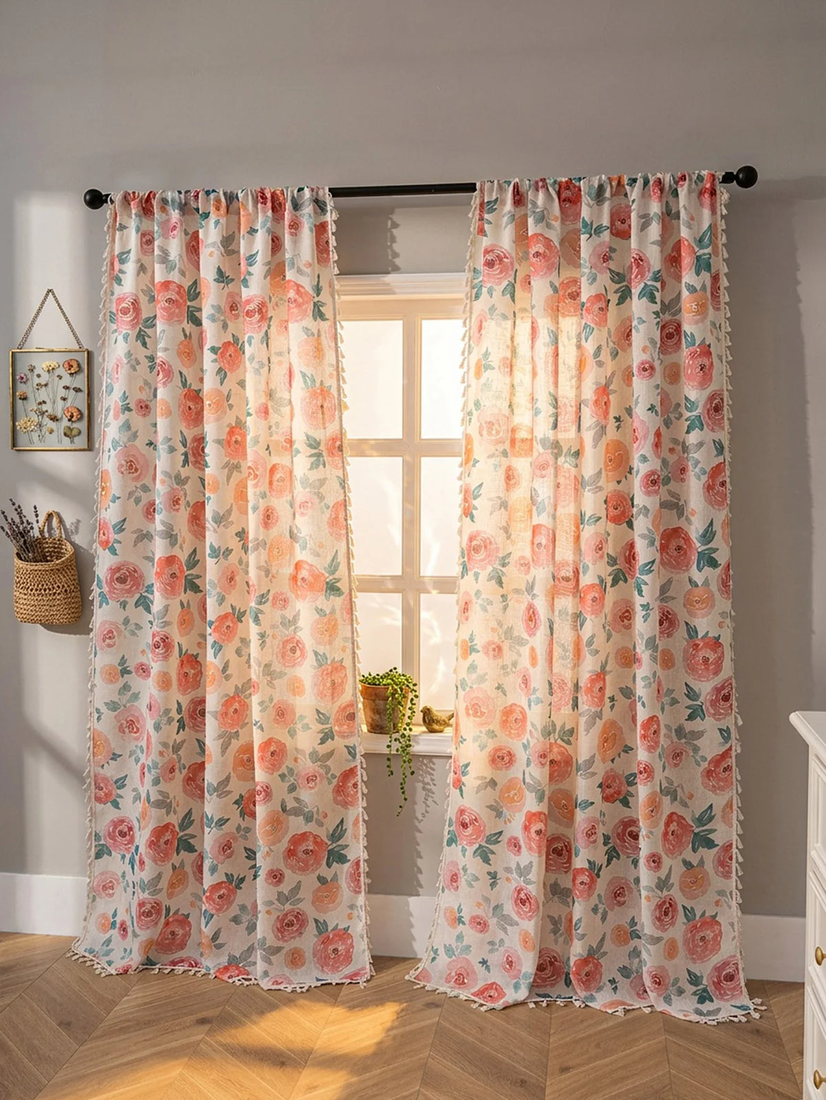 rideaux floral rose motif aquarelle bohème translucides franges salon chambre
