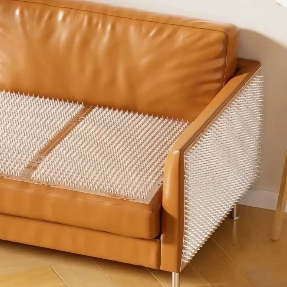 tapis anti chat protection meubles pointes transparentes texture alvéolaire moderne perforations dissuasives