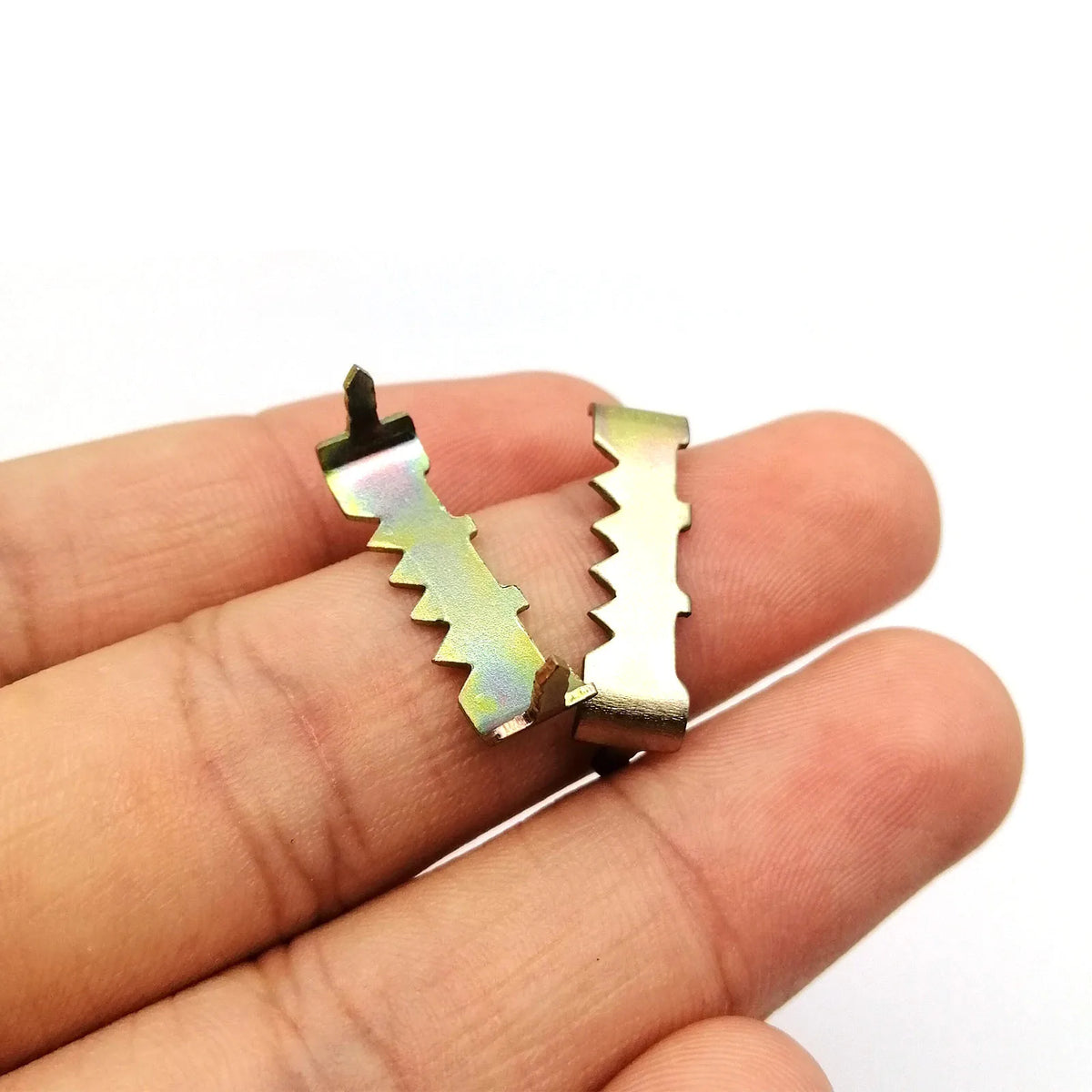 clips métalliques dorés dents scie industriel fixations clips photo miroir sans vis