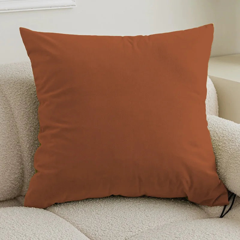 taies d'oreiller carrées modernes motif géométrique chevaux marron blanc opaques 45x45cm polyester