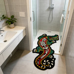 tapis moderne vert rouge noir motif crocodile points blancs salon chambre décoration tendance polyester