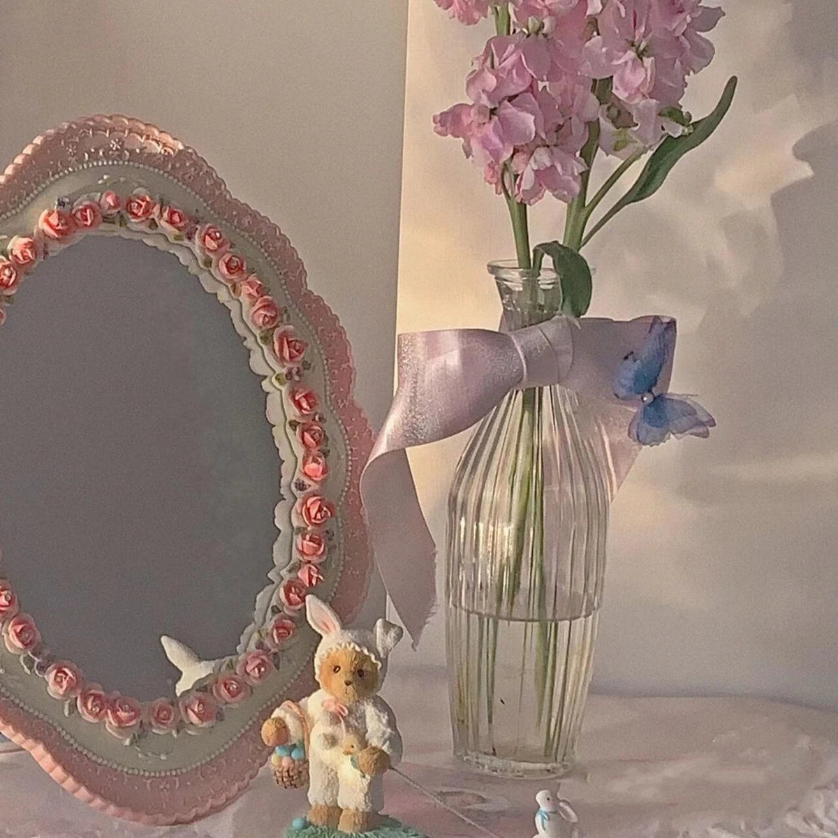 miroir ovale shabby chic fleurs relief dentelle vintage romantique chambre coucher